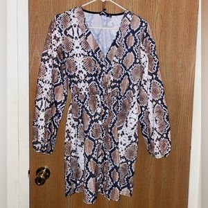 Snakeprint dress from PrettyLittleThing. Size  6 (M).